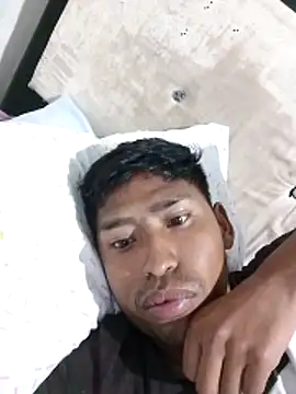 Snapshot of Eeeegdvb chatting on November 2025 10:21:02 PM Eeeegdvb online show from November 2025 10:21:02 PM