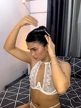 AngelHille online show from November 2025 07:48:02 PM