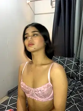 AngelHille online show from November 2025 05:35:02 PM