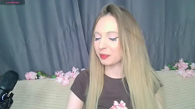 Snapshot of BabbbyFoxxx chatting on November 2025 02:58:01 AM BabbbyFoxxx online show from November 2025 02:58:01 AM