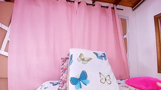 sweegirl69 online show from October 2025 11:53:02 AM