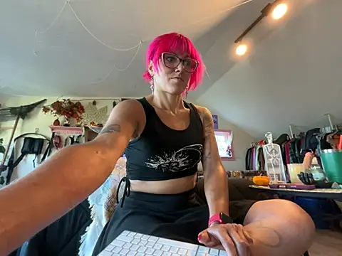 kinkycanner online show from October 2025 11:16:01 PM