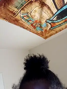 Snapshot of CREAMYASSNAEE chatting on September 2025 11:41:02 PM CREAMYASSNAEE online show from September 2025 11:41:02 PM