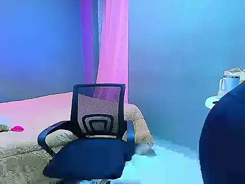 sophiejuicy  online show from September 2025 05:02:02 AM