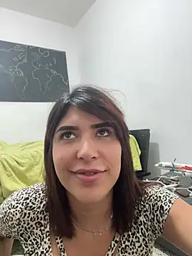 dahiana marin online show from March 2026 10:04:01 PM