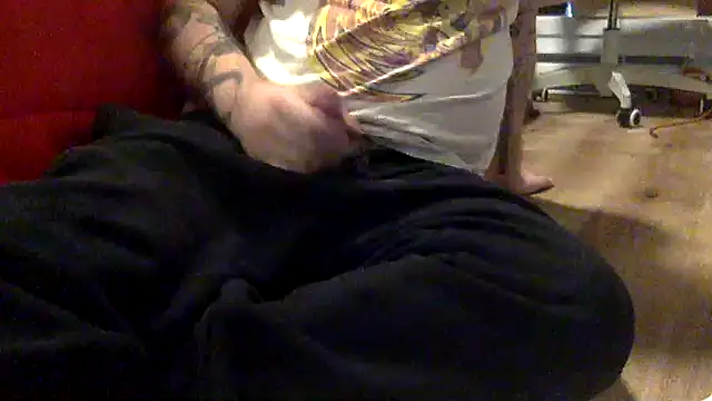 Snapshot of edger4lif3 chatting on September 2025 09:58:01 PM edger4lif3 online show from September 2025 09:58:01 PM