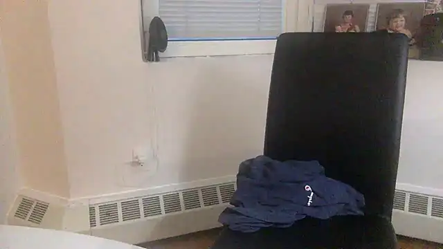 Snapshot of edger4lif3 chatting on October 2025 09:38:02 PM edger4lif3 online show from October 2025 09:38:02 PM