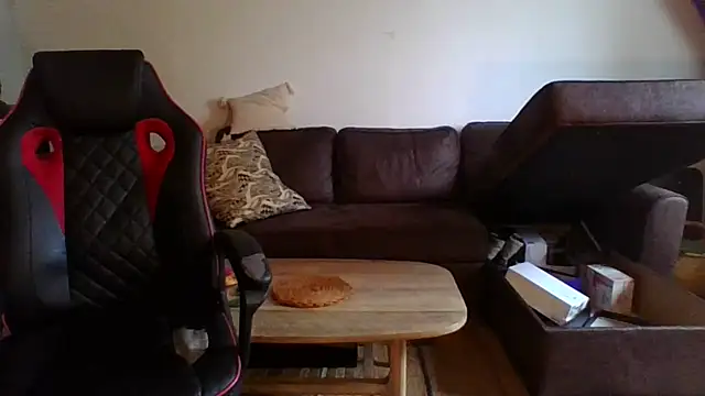 Snapshot of couple2612 chatting on October 2025 01:23:01 PM couple2612 online show from October 2025 01:23:01 PM