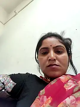 Snapshot of LUCKY_cut chatting on May 2026 02:28:02 AM LUCKY cut online show from May 2026 02:28:02 AM