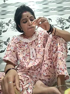 Snapshot of LUCKY_cut chatting on May 2026 03:06:02 PM LUCKY cut online show from May 2026 03:06:02 PM