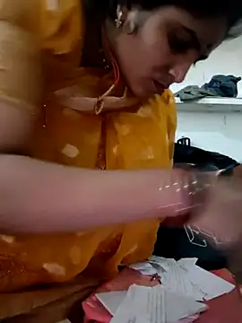 Snapshot of LUCKY_cut chatting on May 2026 07:25:01 AM LUCKY cut online show from May 2026 07:25:01 AM