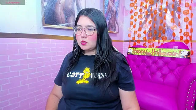 Snapshot of Dulce_meow chatting on October 2025 11:40:01 AM Dulce meow online show from October 2025 11:40:01 AM