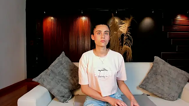 sofiapalacioss online show from January 2026 06:44:01 PM