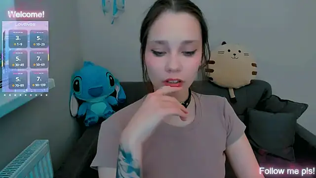 Snapshot of Kitten_Alissa chatting on May 2026 08:36:02 PM Kitten Alissa online show from May 2026 08:36:02 PM