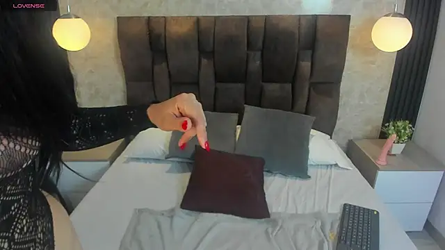 Victoriafoxx online show from October 2025 02:06:02 PM