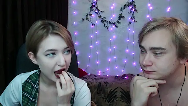 Snapshot of Lust4Money chatting on November 2025 08:29:02 PM Lust4Money online show from November 2025 08:29:02 PM