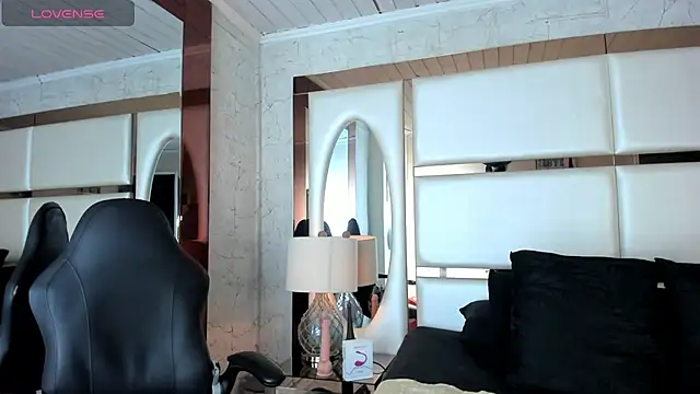 Ely09  online show from February 2026 02:04:02 PM