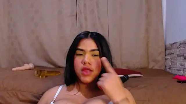 Snapshot of Bicky_24 chatting on June 2026 02:53:01 AM Bicky 24 online show from June 2026 02:53:01 AM
