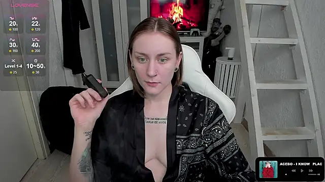 Snapshot of ms_rie chatting on September 2025 06:30:02 PM ms rie online show from September 2025 06:30:02 PM