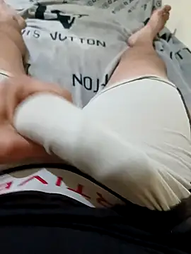 anis3g4 online show from September 2025 02:42:02 PM