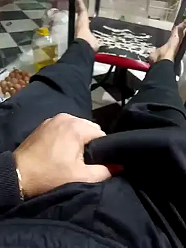 anis3g4 online show from December 2025 11:10:01 PM