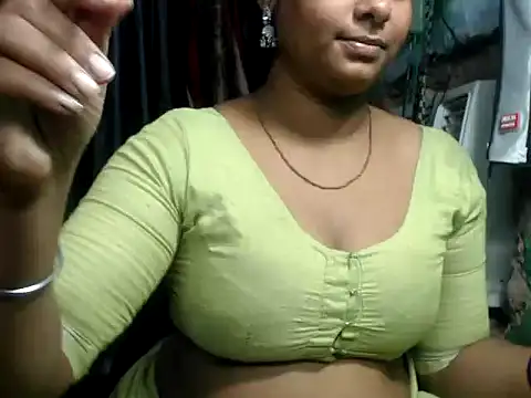 Snapshot of DearKimmi chatting on December 2024 06:17:02 PM DearKimmi online show from December 2024 06:17:02 PM