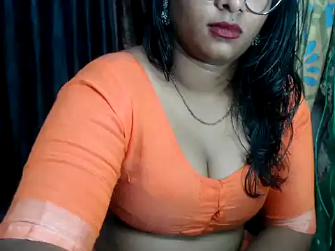 Snapshot of DearKimmi chatting on December 2024 10:15:02 PM DearKimmi online show from December 2024 10:15:02 PM