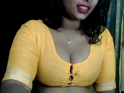 Snapshot of DearKimmi chatting on December 2024 03:23:02 AM DearKimmi online show from December 2024 03:23:02 AM