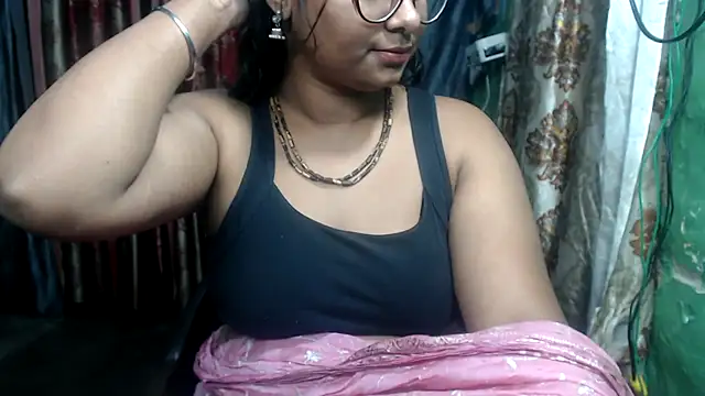 Snapshot of DearKimmi chatting on February 2025 08:10:01 PM DearKimmi online show from February 2025 08:10:01 PM