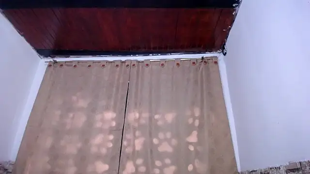 DaraKat18 online show from March 2026 10:03:01 PM