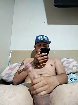 xanderbigcook1 online show from March 2026 01:06:01 PM