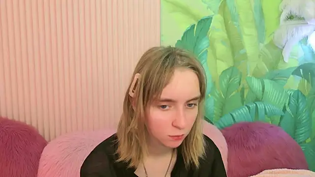 Beverly Gomes online show from September 2025 06:23:02 AM