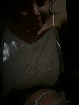 Alaia33200 online show from September 2025 01:44:01 AM