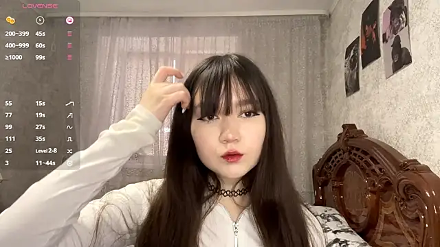 Pikmigirl18 online show from October 2025 11:12:02 AM