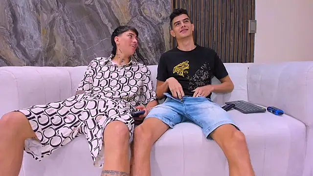 Snapshot of junior_friendss chatting on November 2025 08:20:01 PM junior friendss online show from November 2025 08:20:01 PM