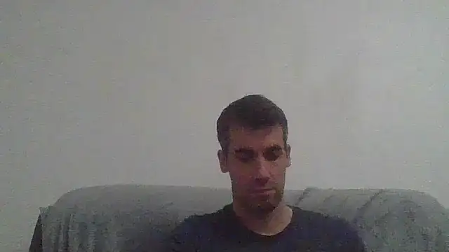 JulioIsHere4you online show from November 2025 10:52:02 PM