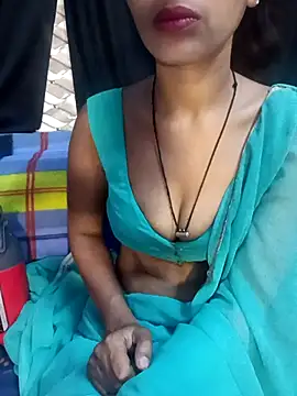 Snapshot of Bhabhilux2025 chatting on April 2026 07:05:01 AM Bhabhilux2025 online show from April 2026 07:05:01 AM