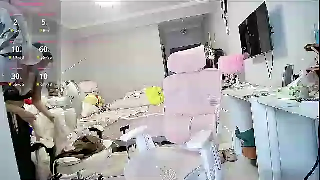 Snapshot of Diva_VVN chatting on October 2025 12:03:01 AM Diva VVN online show from October 2025 12:03:01 AM