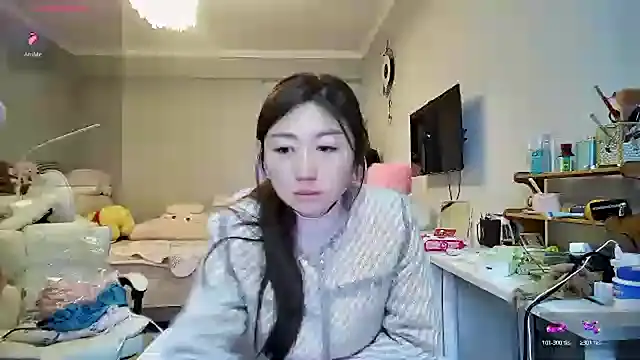 Snapshot of Diva_VVN chatting on October 2025 12:02:02 AM Diva VVN online show from October 2025 12:02:02 AM