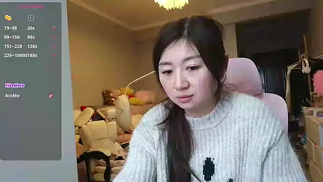 Snapshot of Diva_VVN chatting on November 2025 11:37:02 PM Diva VVN online show from November 2025 11:37:02 PM