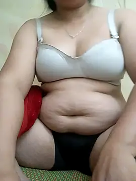 -Kitty-92 online show from September 2025 12:05:01 AM