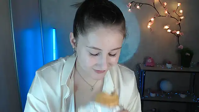 Milka kamila online show from June 2026 12:04:01 PM