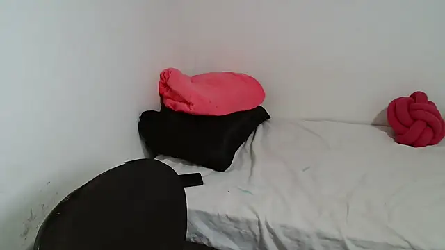 ApenasLys online show from October 2025 07:43:01 PM