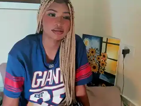 SophiaBloss online show from June 2026 07:45:01 PM