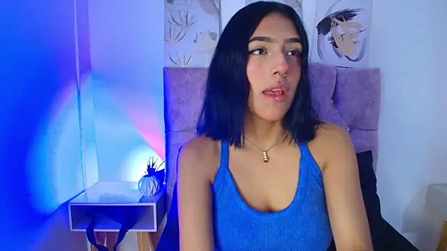 Dulce Bella  online show from February 2026 03:40:01 AM