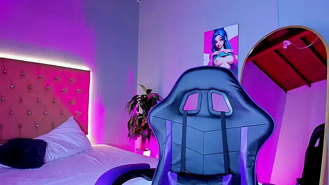 JennyLawrence online show from December 2025 07:56:02 PM