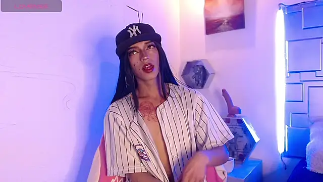 Trinity Knox online show from October 2025 03:41:01 PM