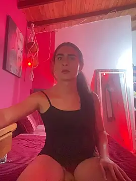 Snapshot of lola_diez chatting on October 2025 03:53:01 AM lola diez online show from October 2025 03:53:01 AM