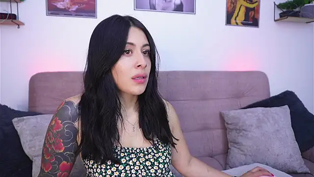 SophiieCumsx online show from June 2026 09:09:01 PM