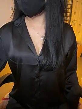 Ngoc Quynh 18 online show from October 2025 03:45:02 PM